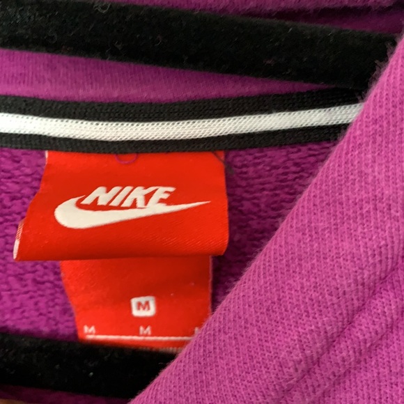 Nike hoodie-great condition! - Picture 4 of 7